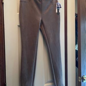 Variety of brands, size 5, 6 & small